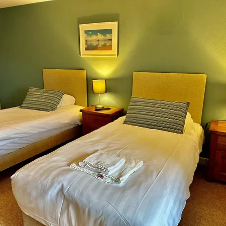 Hotel St George's *